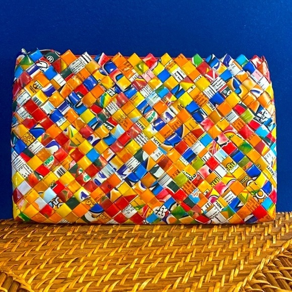 Women's Purse - Clutch Recycled Gum/Candy Wrappers with Zipper Colorful - Bag - Picture 2 of 4